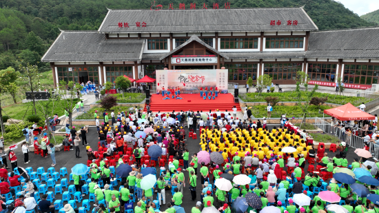 中国绿都·最氧三明四季行——“宁化迎客节”暨天鹅洞灯光升级亮灯仪式盛大开启